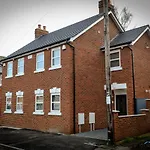 Reading Serviced Accommodation By Shepherd Serviced Apartments