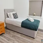 Reading Serviced Accommodation By Shepherd Serviced Apartments