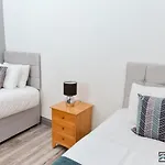 Reading Serviced Accommodation By Shepherd Serviced Apartments