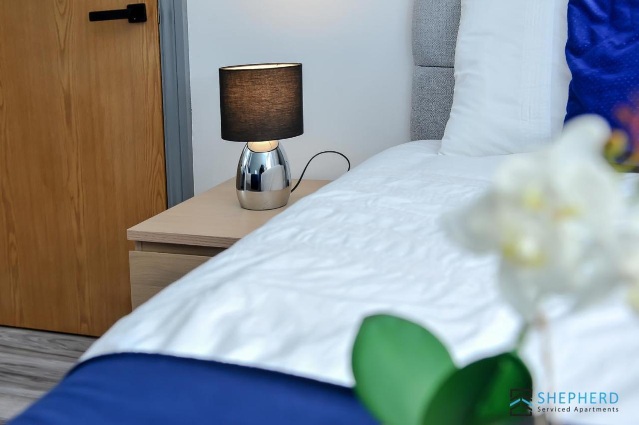 Apartment Serviced By Shepherd Serviced Reading